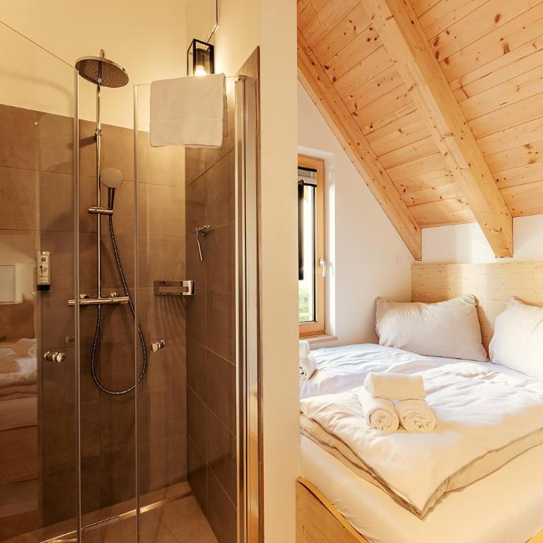 Rehfugium Lachtal by ALPS RESORTS - Two-Bedroom Chalet with Sauna 5 - 6