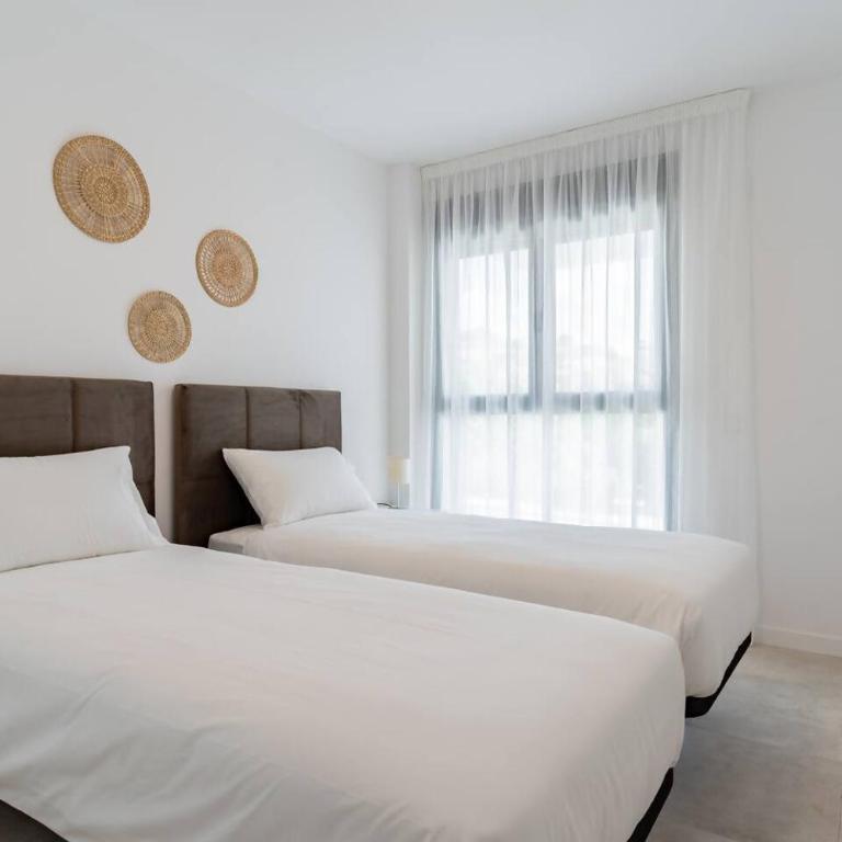 Bright and Stunning 2 bed Apartment in Southbay - RDR530 - Two-Bedroom Apartment - 37