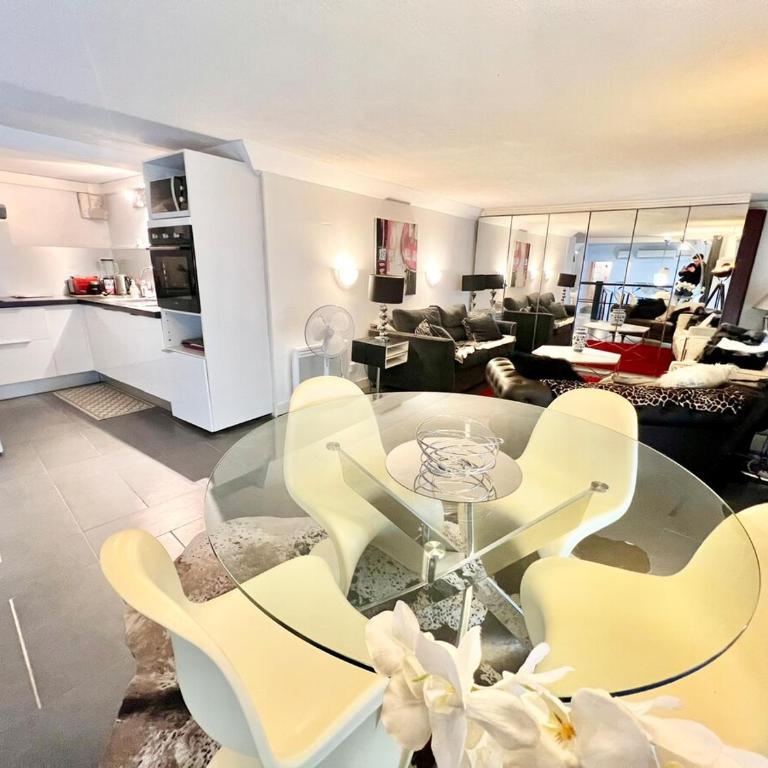 GRAND DUPLEX - Chic & Confort - VIEUX-PORT 2min à pied - CLIMATISATION - WIFI Gratuit - Appartement - 11