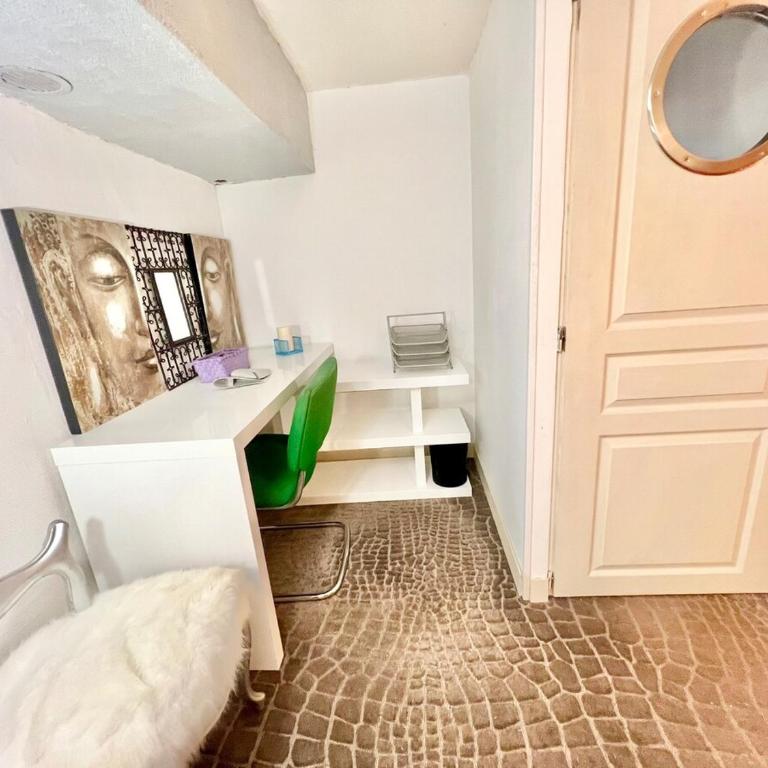 GRAND DUPLEX - Chic & Confort - VIEUX-PORT 2min à pied - CLIMATISATION - WIFI Gratuit - Appartement - 30