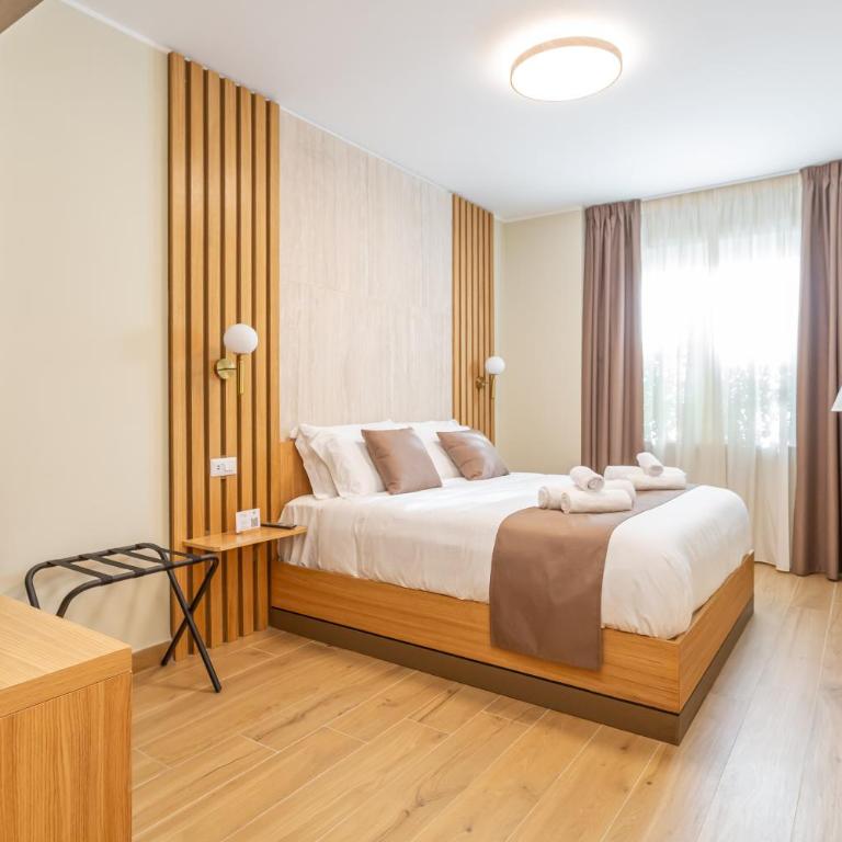 Guest House Aura - Lumys Fiumicino - Double Room with Private Bathroom - 1