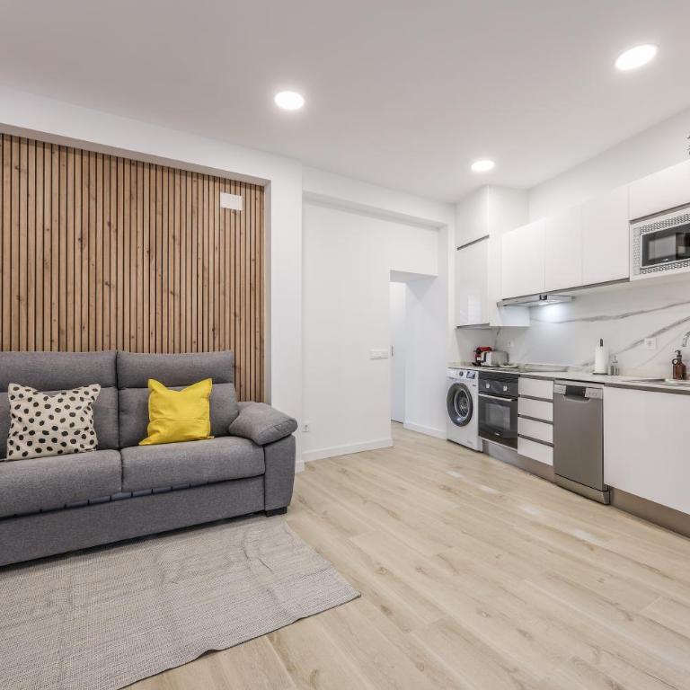 Elegant Space for Your Madrid Stay - Two-Bedroom Apartment - 6