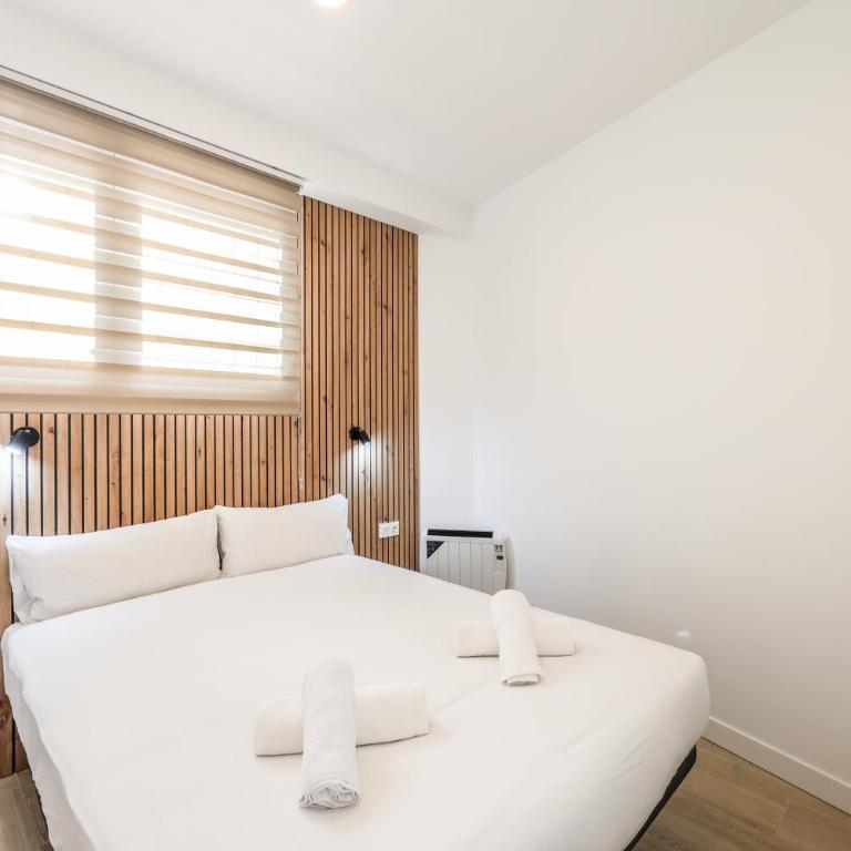 Elegant Space for Your Madrid Stay - Two-Bedroom Apartment - 4