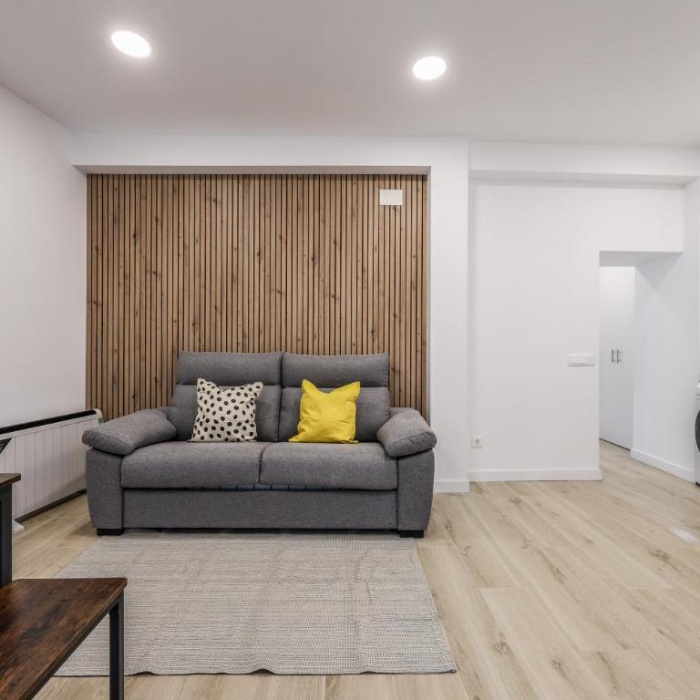 Elegant Space for Your Madrid Stay - Two-Bedroom Apartment - 9