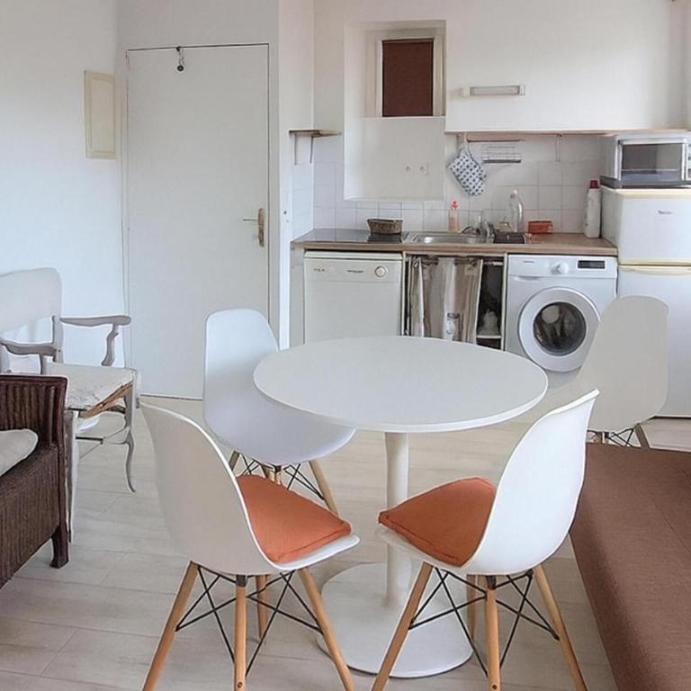 One Bedroom Awesome Apartment In Carnac - Appartement 1 Chambre - 2