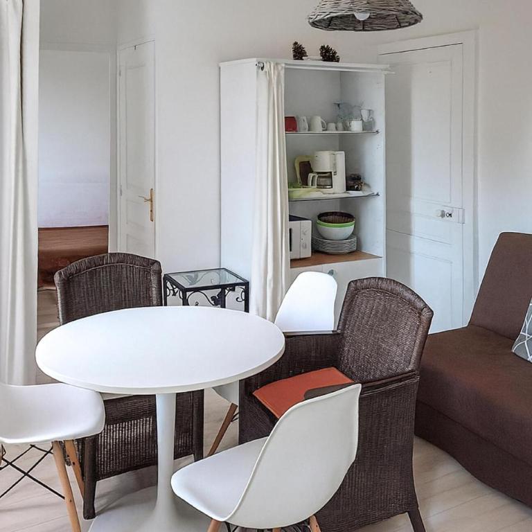 One Bedroom Awesome Apartment In Carnac - Appartement 1 Chambre - 1