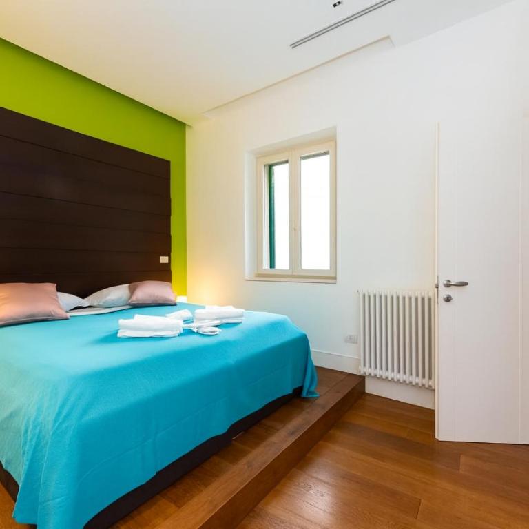 IHH COLLECTION - IHH Suites Roma - Camera Matrimoniale Superior - 1