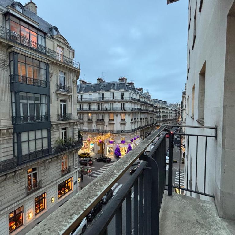 Luxury Paris Apt, Eiffel View, Golden Triangle - Appartement 1 Chambre - 7