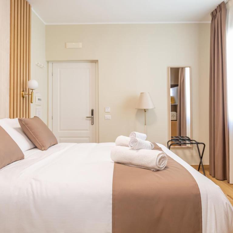Guest House Aura - Lumys Fiumicino - Double Room with Private Bathroom - 9