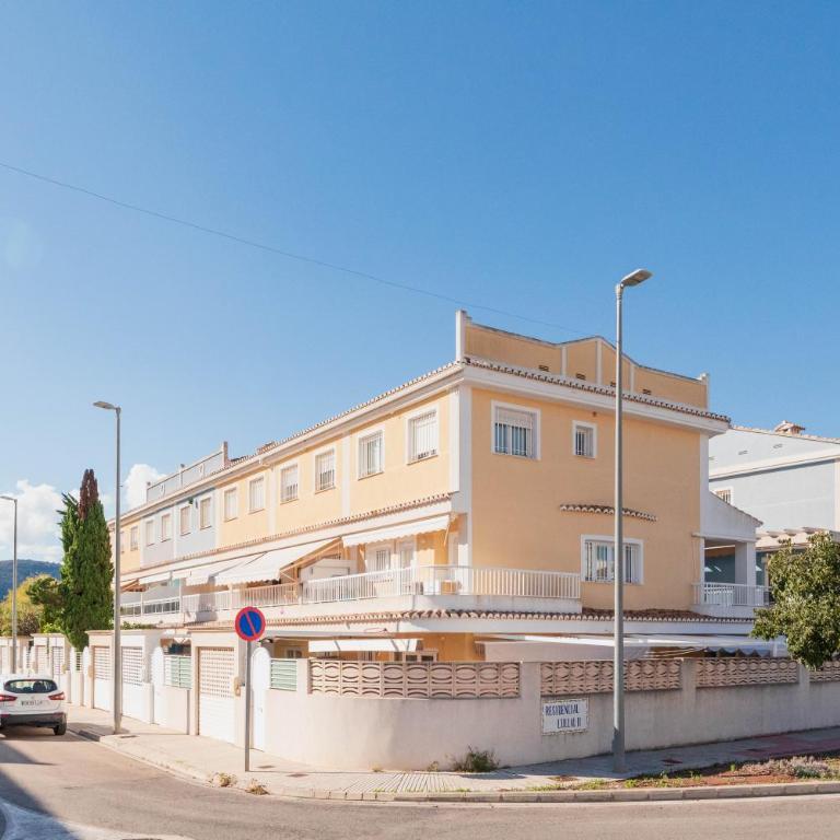 Casa con Barbacoa Piscina y Parking Privado - Casa de 3 dormitorios - 39