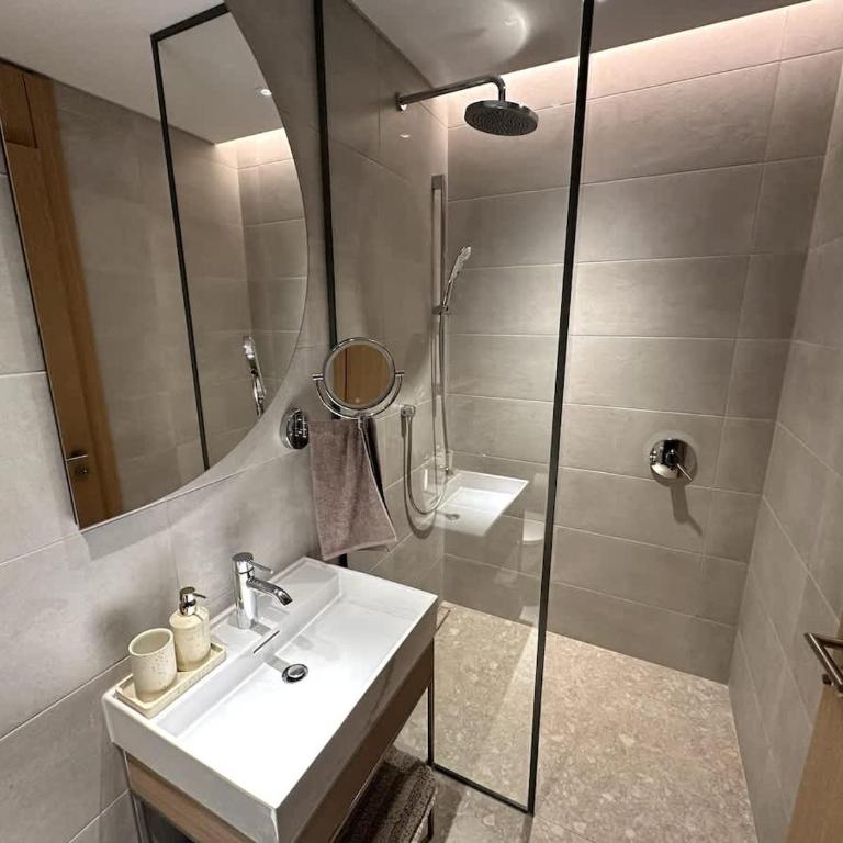 Stylish Flat by Porto Montenegro - Apartment - 8