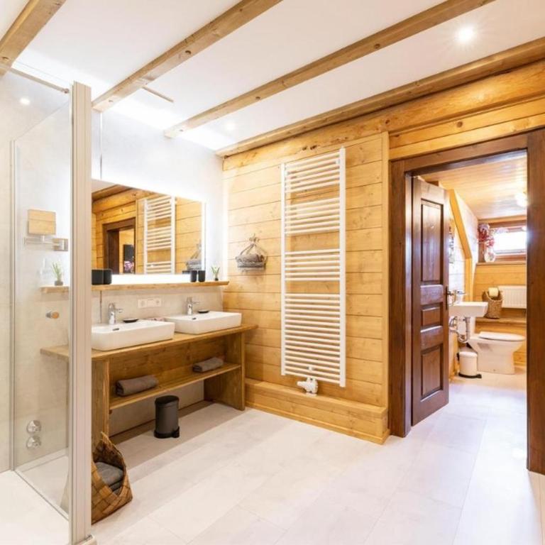 LUXURY Biochalet Charles - Suite mit Balkon - 10
