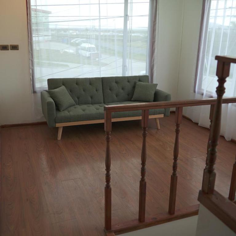 6 personas - Casa amplia y acogedora en zona residencial - Four-Bedroom House - 13