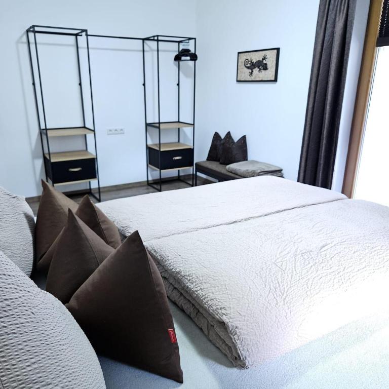 Apart Simple Living - Apartment mit 2 Schlafzimmern und Dusche - 4