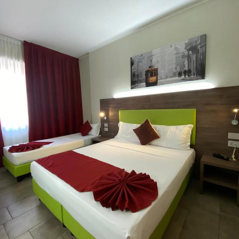 Hotel Stradivari - Camera Tripla Deluxe - 10