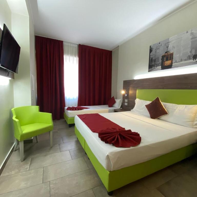 Hotel Stradivari - Camera Tripla Deluxe - 11