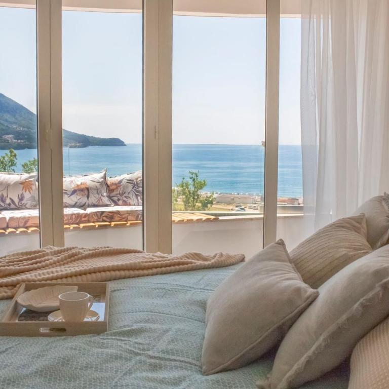 The Dream Getaway SkyLine by DeVasco - Two-Bedroom Deluxe Apartment with Ocean View - 1