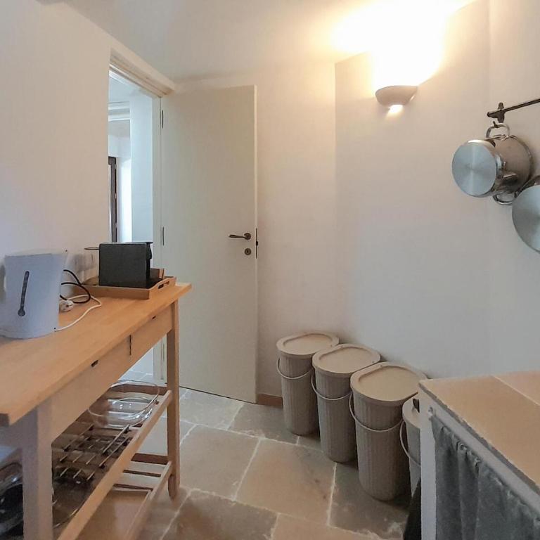 Gorgeous Home In Ostuni - Casa Vacanze con 1 Camera da Letto - 8