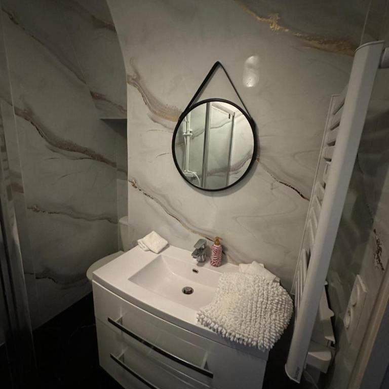 Sympathique T3 - Appartement 2 Chambres - 6