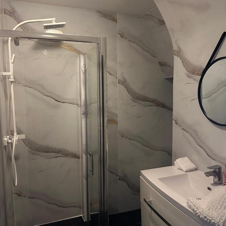 Sympathique T3 - Appartement 2 Chambres - 7