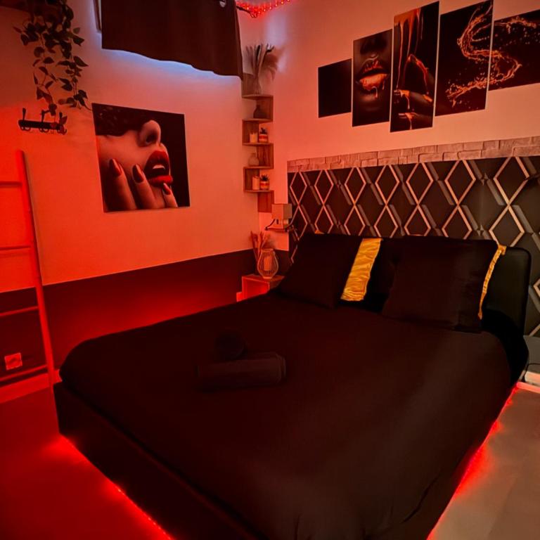 La Sensuelle Parenthèse - One-Bedroom Apartment - 1