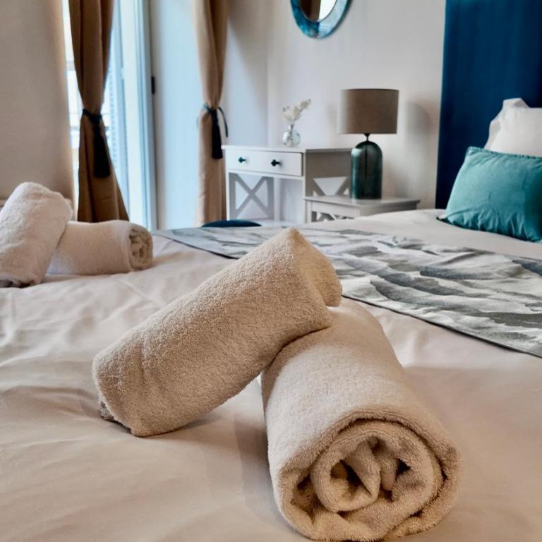 LB Vacation Rentals I Deluxe Studio w Balcony - 5mn Center I Casa d'Azur - Apartamento - 5