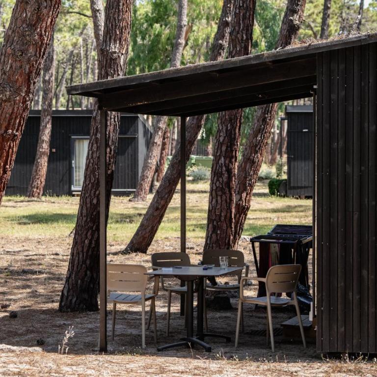 Camping Golfo Di Sogno - Bungalow Pinède (2 à 4 Personnes) - 1