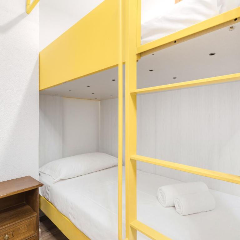 Hostdomus - Yellow Suite - Monolocale Familiare - 5