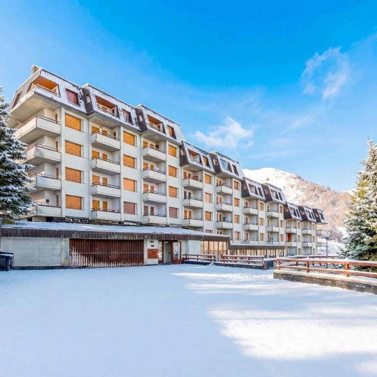 Hostdomus - Yellow Suite - Monolocale Familiare - 32