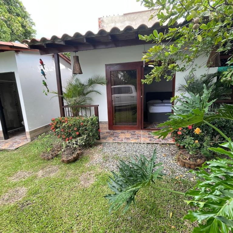 Villa with pool, jacuzzi, Turkish bath, BBQ, kiosk, and green area - Villa - 26