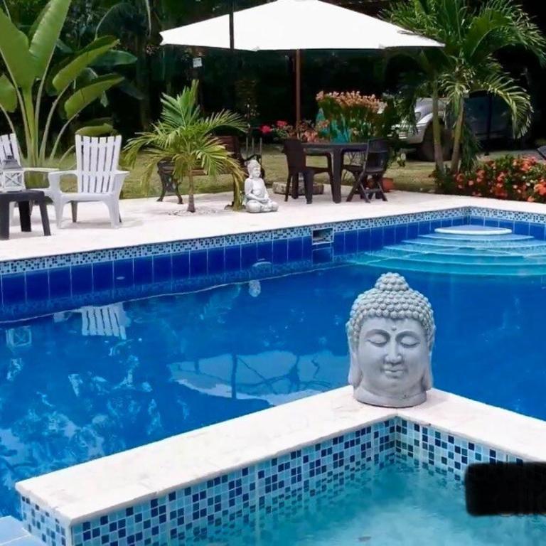 Villa with pool, jacuzzi, Turkish bath, BBQ, kiosk, and green area - Villa - 32