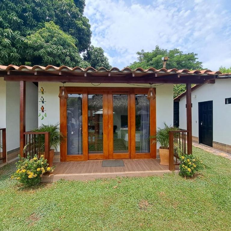 Villa with pool, jacuzzi, Turkish bath, BBQ, kiosk, and green area - Villa - 42