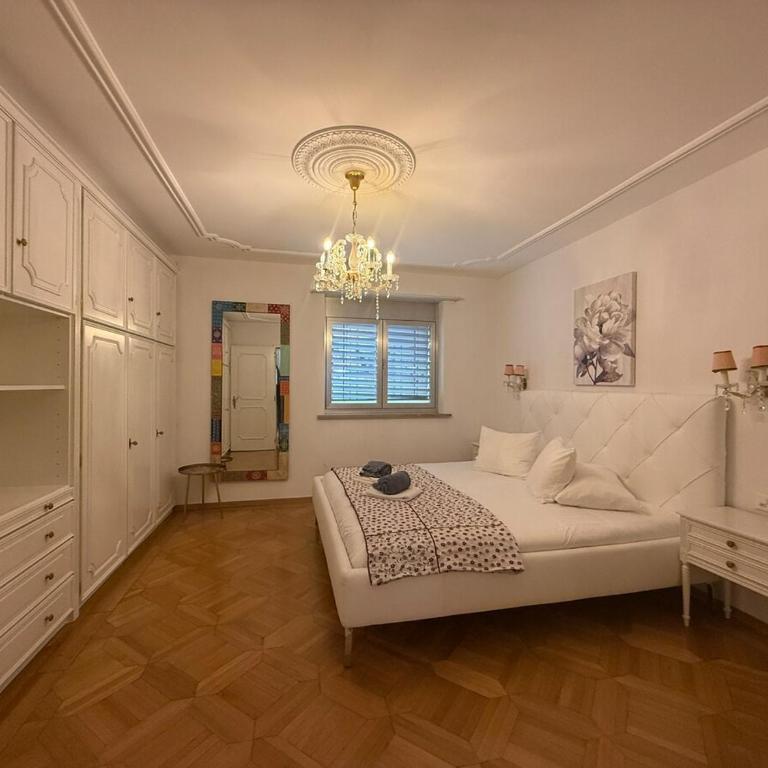 Chalet Maithili Lauterbrunnen -152-Year-Old Majestic Chalet - Chalet - 21