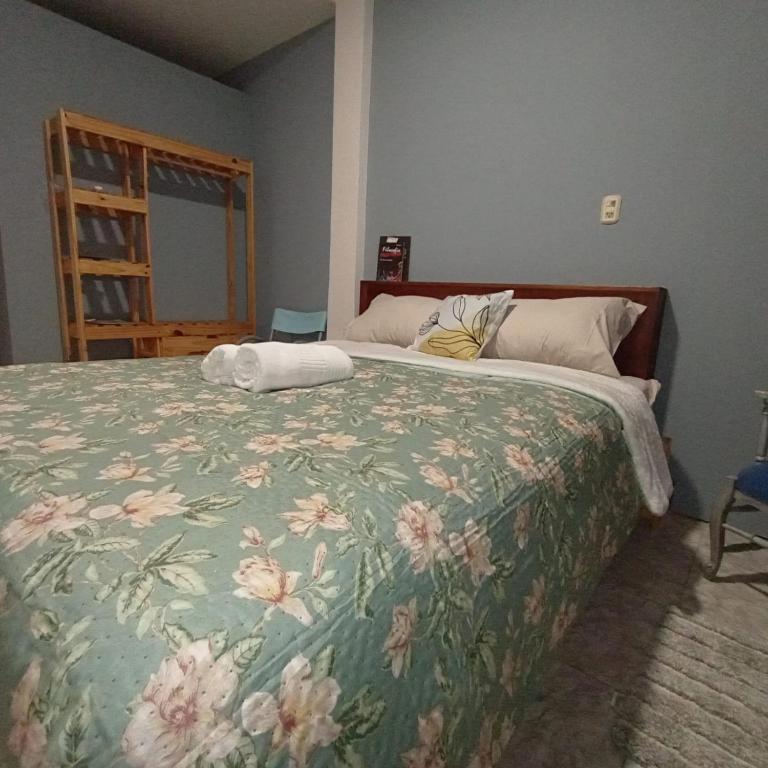 La Fermina - Classic One-Bedroom Apartment with King Bed - 2