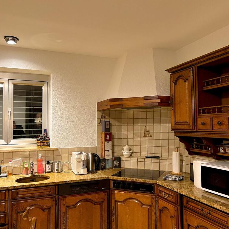 Chalet Maithili Lauterbrunnen -152-Year-Old Majestic Chalet - Chalet - 19