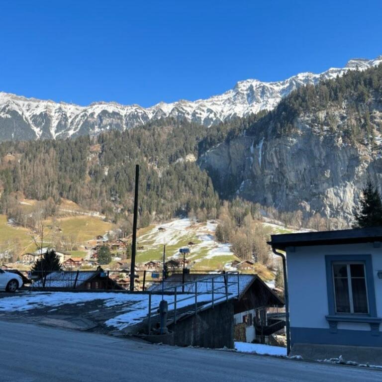 Chalet Maithili Lauterbrunnen -152-Year-Old Majestic Chalet - Chalet - 7