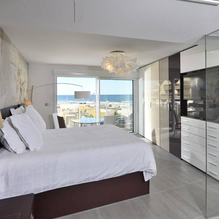 NAUTILIA 203 By AGN - Luxe - 2 personnes "réservé aux couples" - Deluxe Apartment mit 1 Schlafzimmer - 1