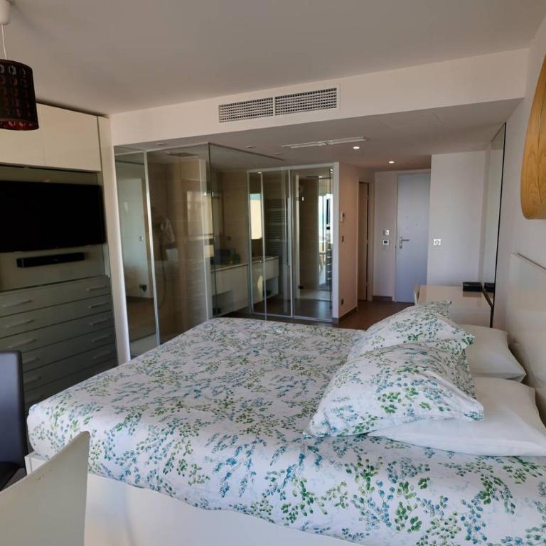 NAUTILIA 205 By AGN -Supérieure Luxe - 2 personnes "réservé aux couples" - Deluxe Apartment mit 1 Schlafzimmer - 10