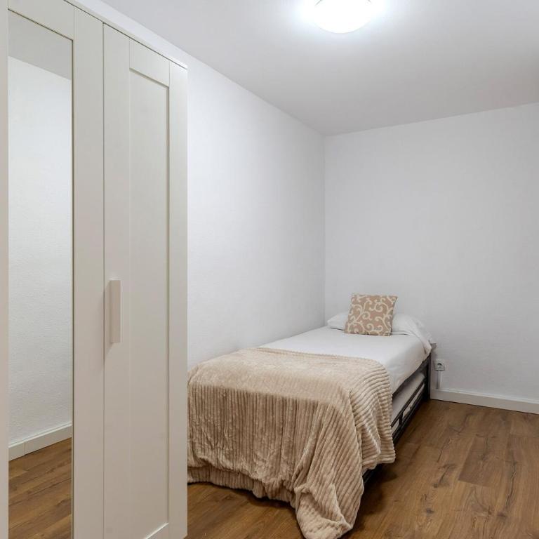 2124 - AB Poblenou Beach Comfort - Apartment - 9
