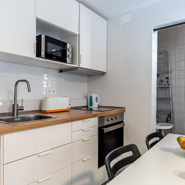2124 - AB Poblenou Beach Comfort - Apartment - 13