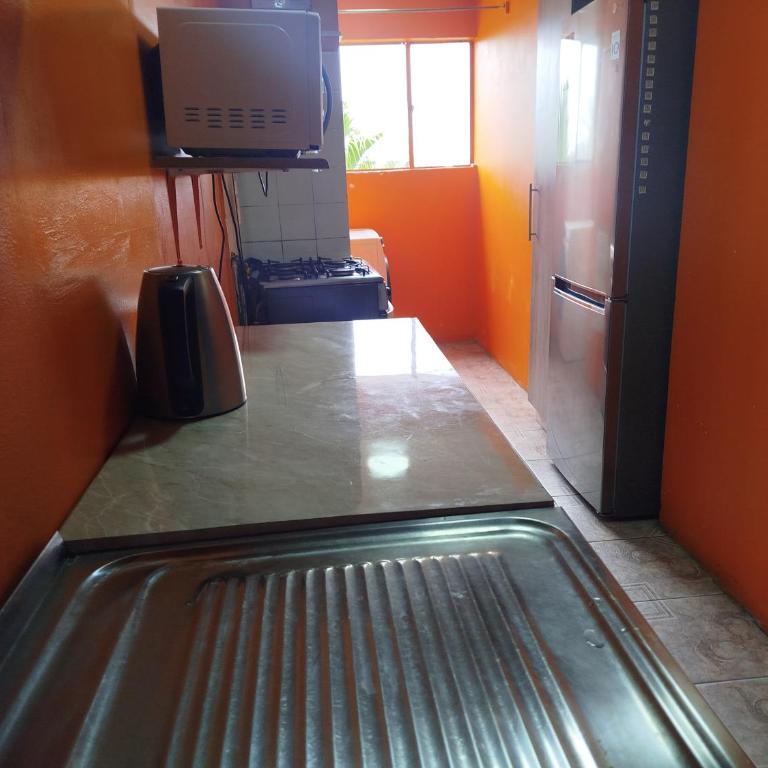 Departamento en Coquimbo frente hospital, minimo 3 noches, verano 2026 - Three-Bedroom Apartment - 4