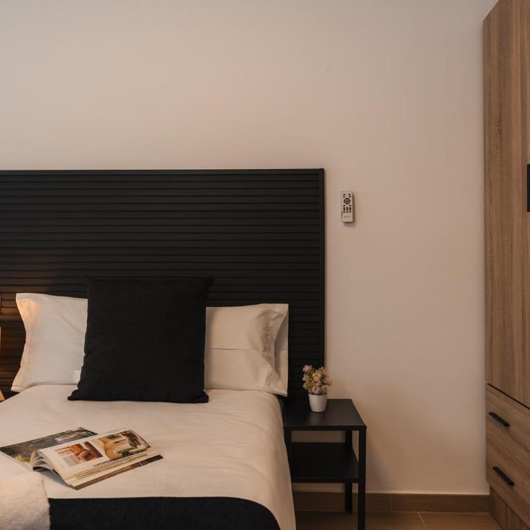 tuAnfitrion Plaza de Toros - Three-Bedroom Apartment - 14