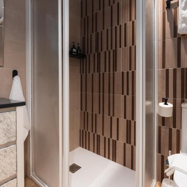tuAnfitrion Plaza de Toros - Three-Bedroom Apartment - 46