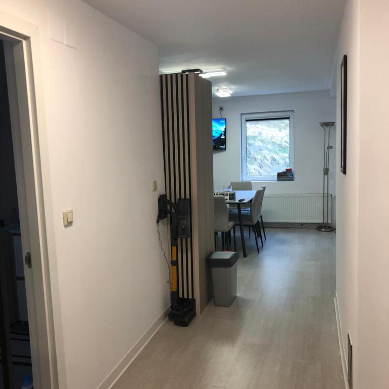 Top Apartment with 2 bedrooms - Two-Bedroom Apartment with River View - 2