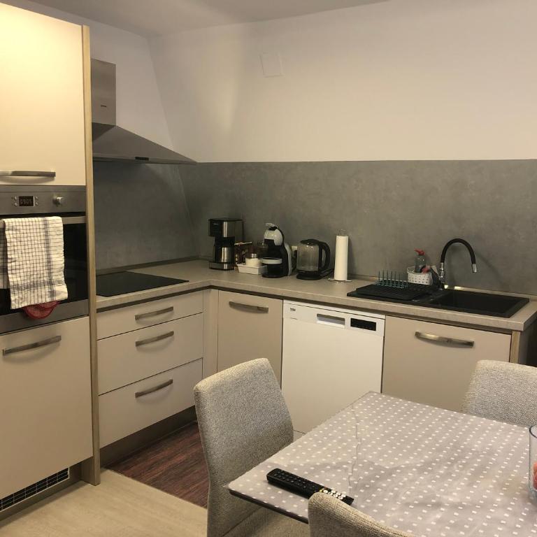 Top Apartment with 2 bedrooms - Two-Bedroom Apartment with River View - 1