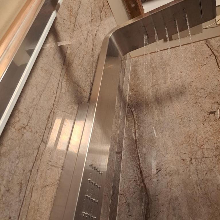 Centro storico, Centralissimo LUXURY SMERALDO SUITE Doccia Idromassaggio , cesto con piccola colazione - Appartamento con 1 Camera da Letto - 7