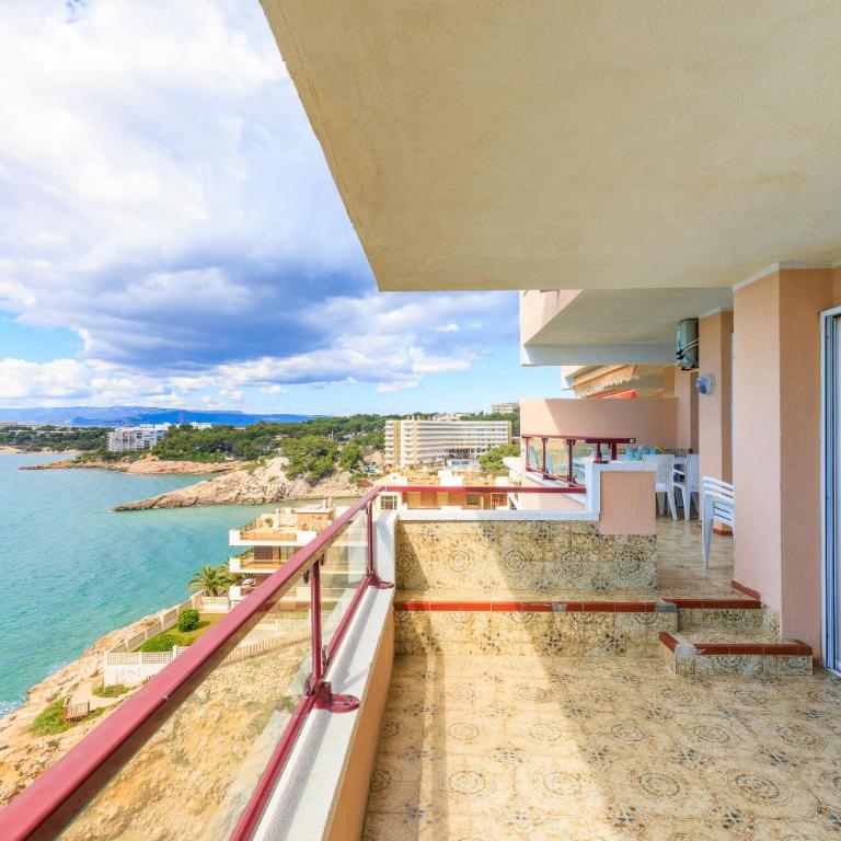 UHC Cantilmar Family Apartments - Four-Room Apartment - 31
