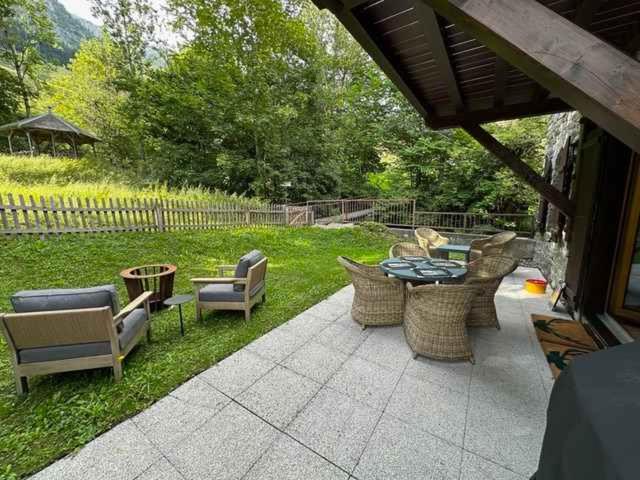 Modern Garden Chalet APT With SPA and Pool - Ferienhaus - 19