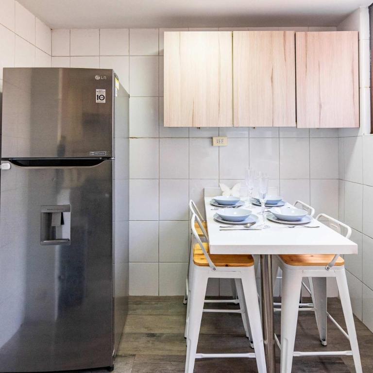 HOM I Amplio Depto en Las Condes con Terraza y Parking - Apartment - 14