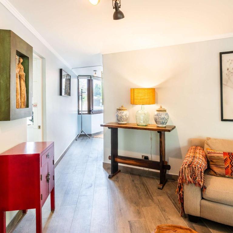 HOM I Amplio Depto en Las Condes con Terraza y Parking - Apartment - 41